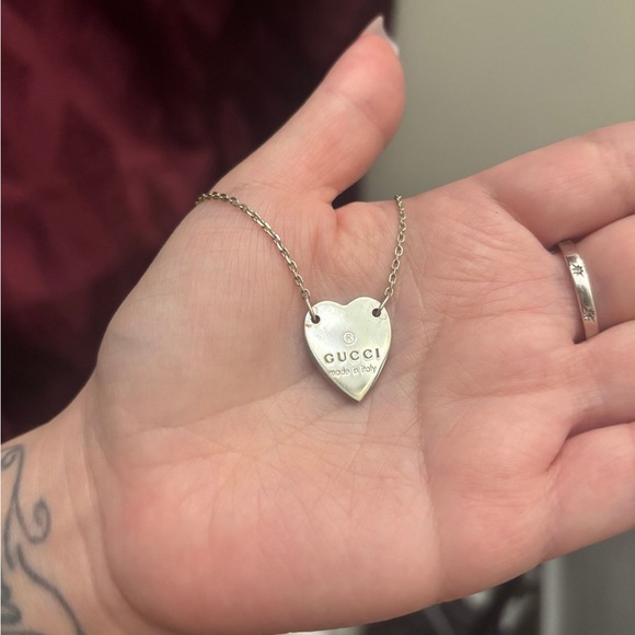 Gucci Silver Heart Charm Necklace - Picture 3 of 6